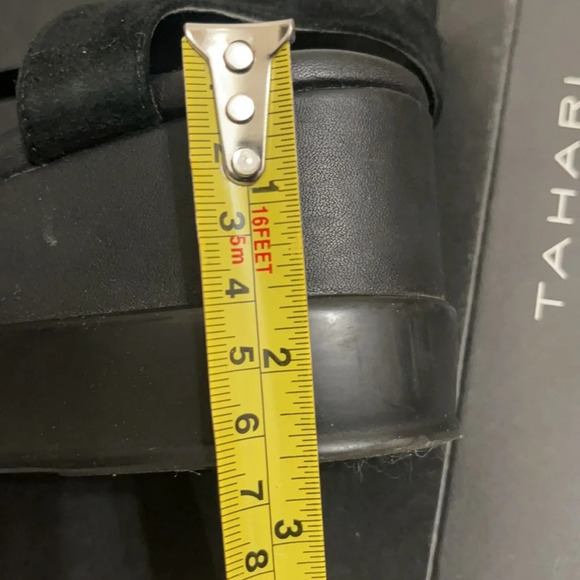 Tahari Black Wedge Platform Sandals Size 6 M - Picture 12 of 15